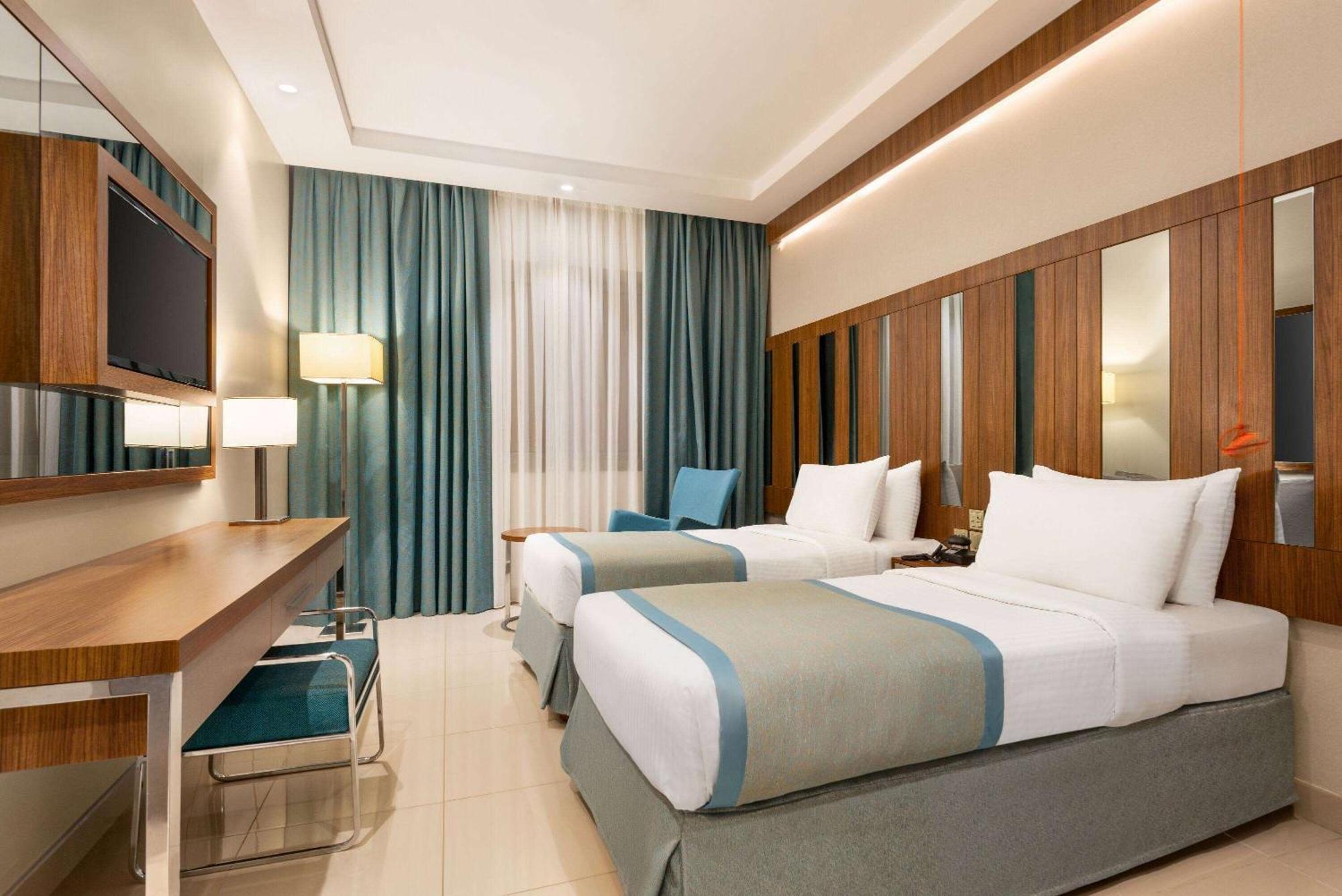 מכה Ramada By Wyndham Makkah Zad Al Tayseer מראה חיצוני תמונה