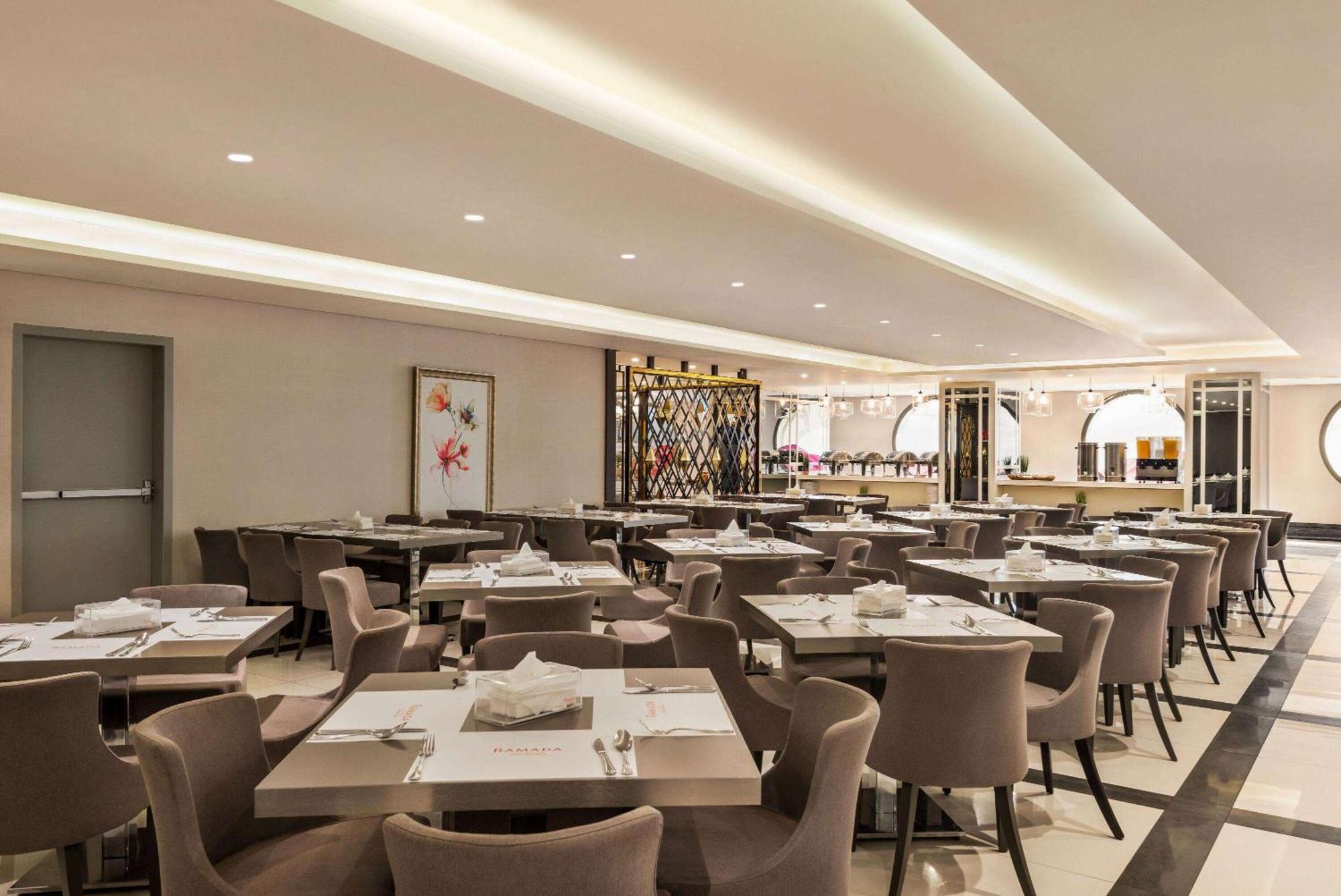 מכה Ramada By Wyndham Makkah Zad Al Tayseer מראה חיצוני תמונה